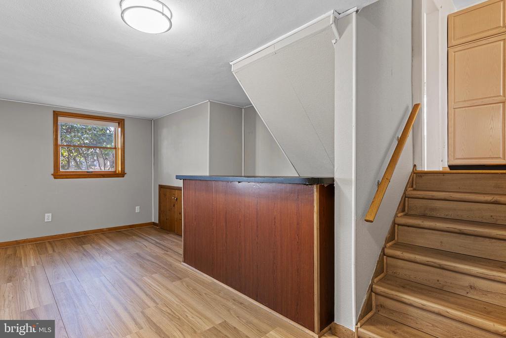 830 LEWIS LANE