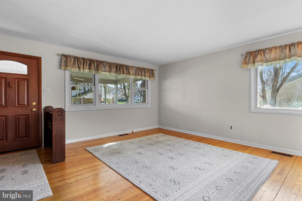 830 LEWIS LANE