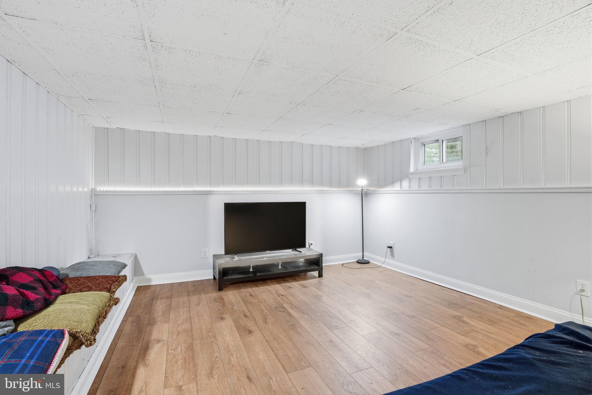 2609 ASHWOOD DRIVE