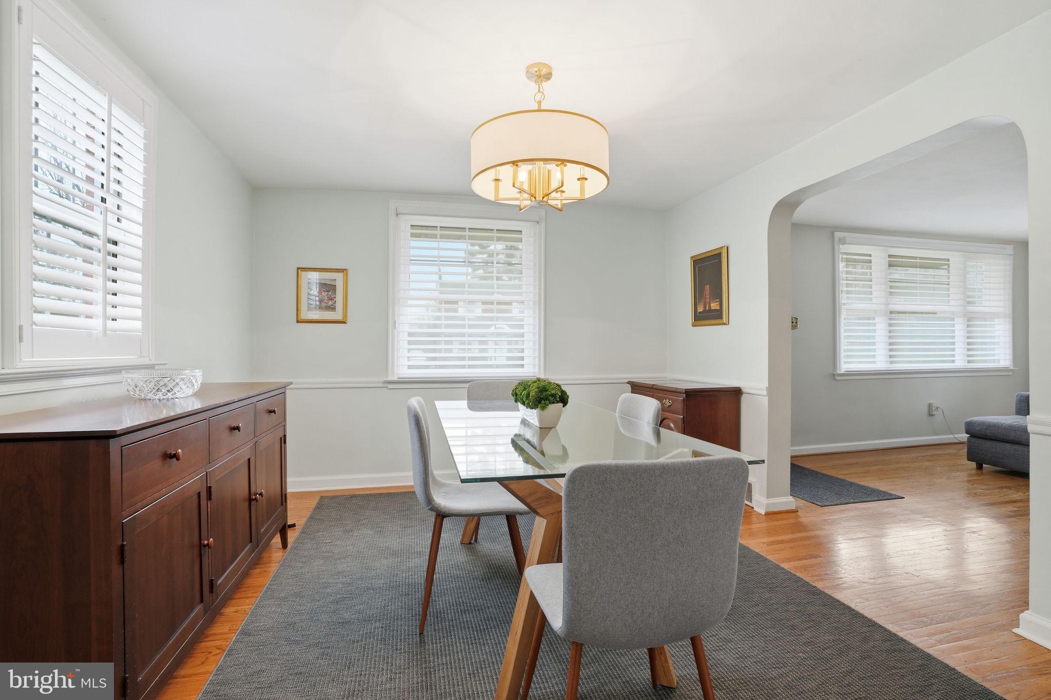 2609 ASHWOOD DRIVE
