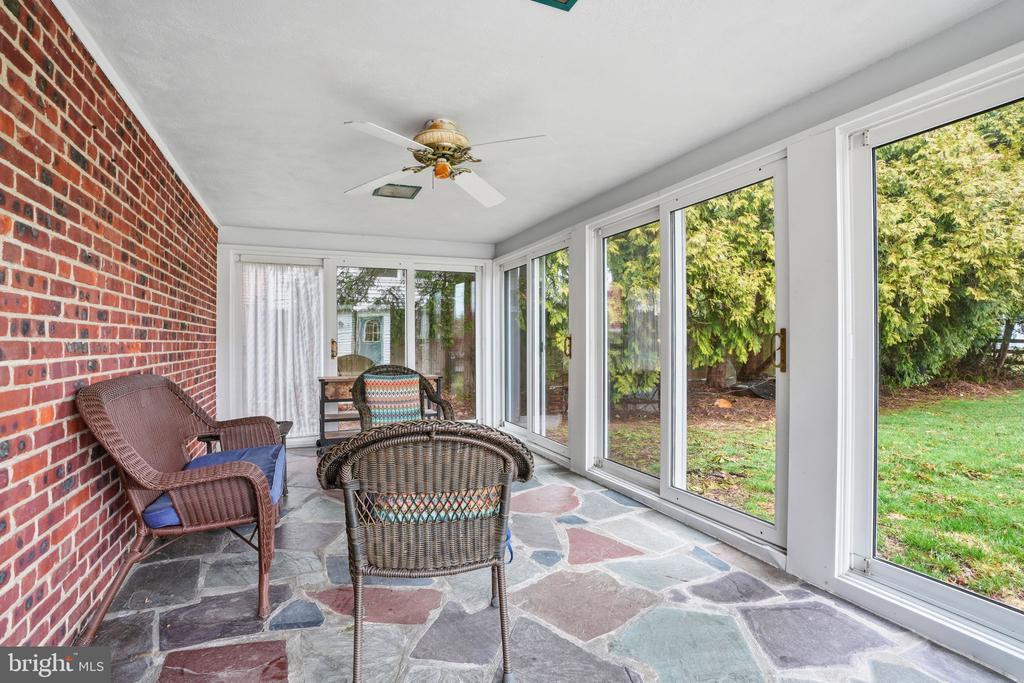 2609 ASHWOOD DRIVE