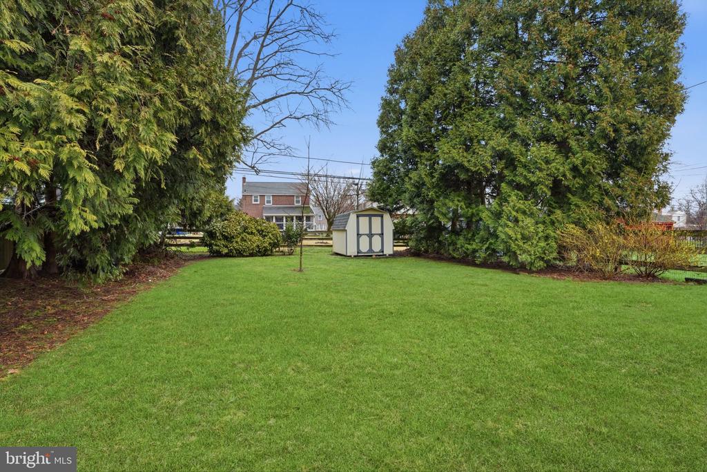2609 ASHWOOD DRIVE