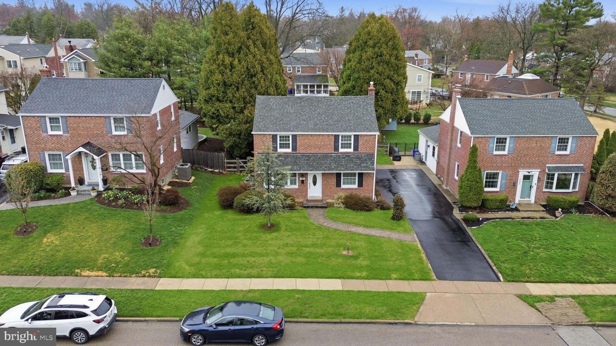 2609 ASHWOOD DRIVE
