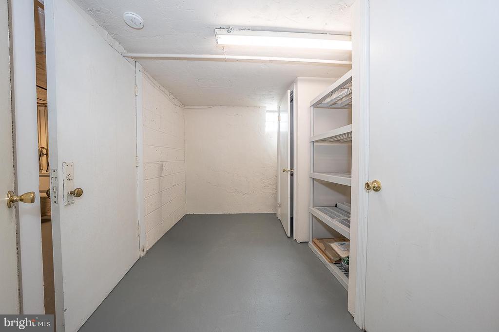 500 E LANCASTER AVENUE Unit: 111A