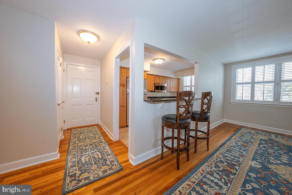 500 E LANCASTER AVENUE Unit: 111A