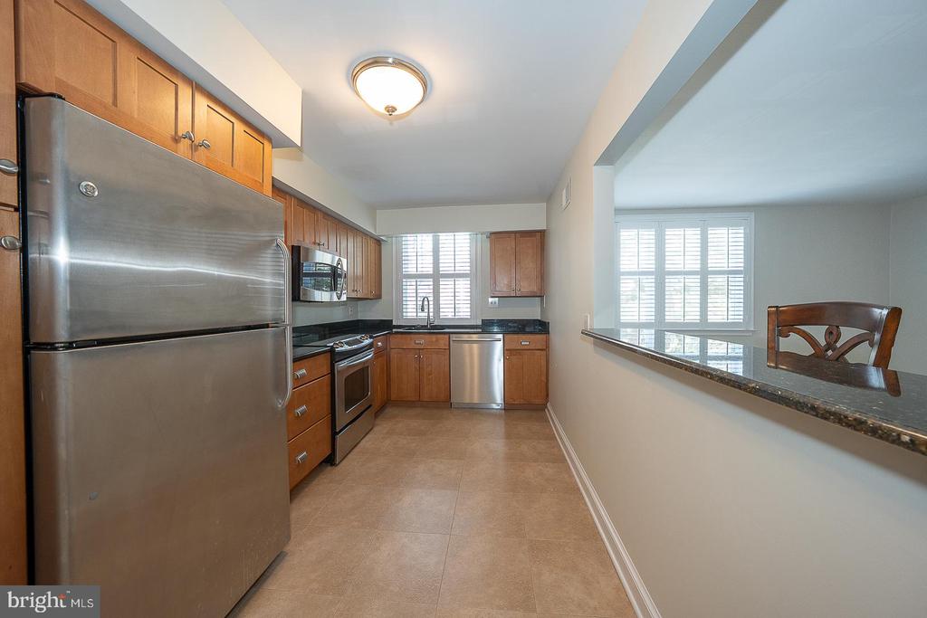 500 E LANCASTER AVENUE Unit: 111A