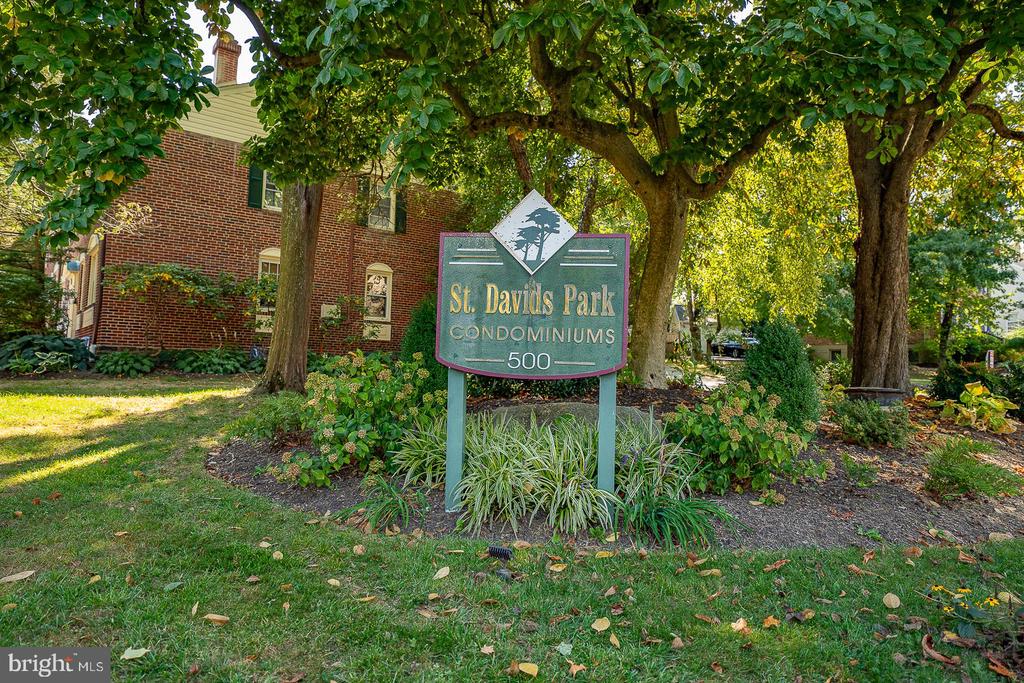 500 E LANCASTER AVENUE Unit: 111A