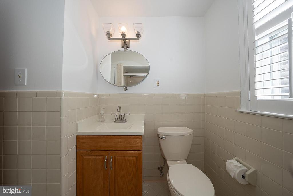 500 E LANCASTER AVENUE Unit: 111A