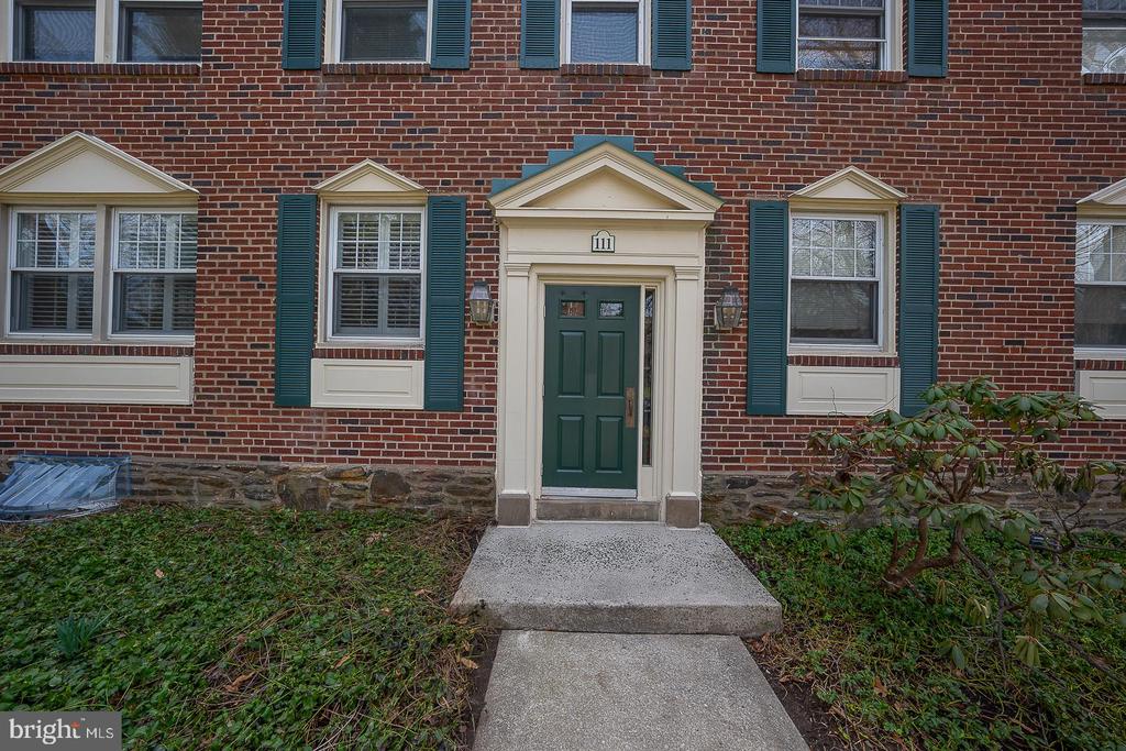 500 E LANCASTER AVENUE Unit: 111A