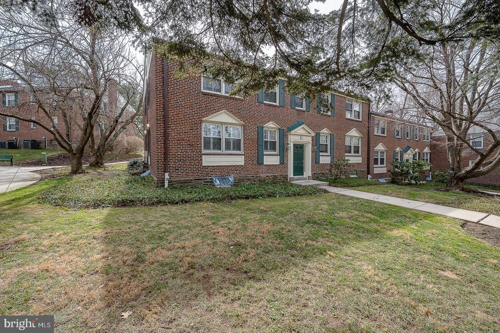 500 E LANCASTER AVENUE Unit: 111A