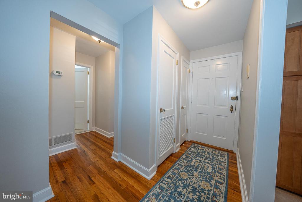 500 E LANCASTER AVENUE Unit: 111A