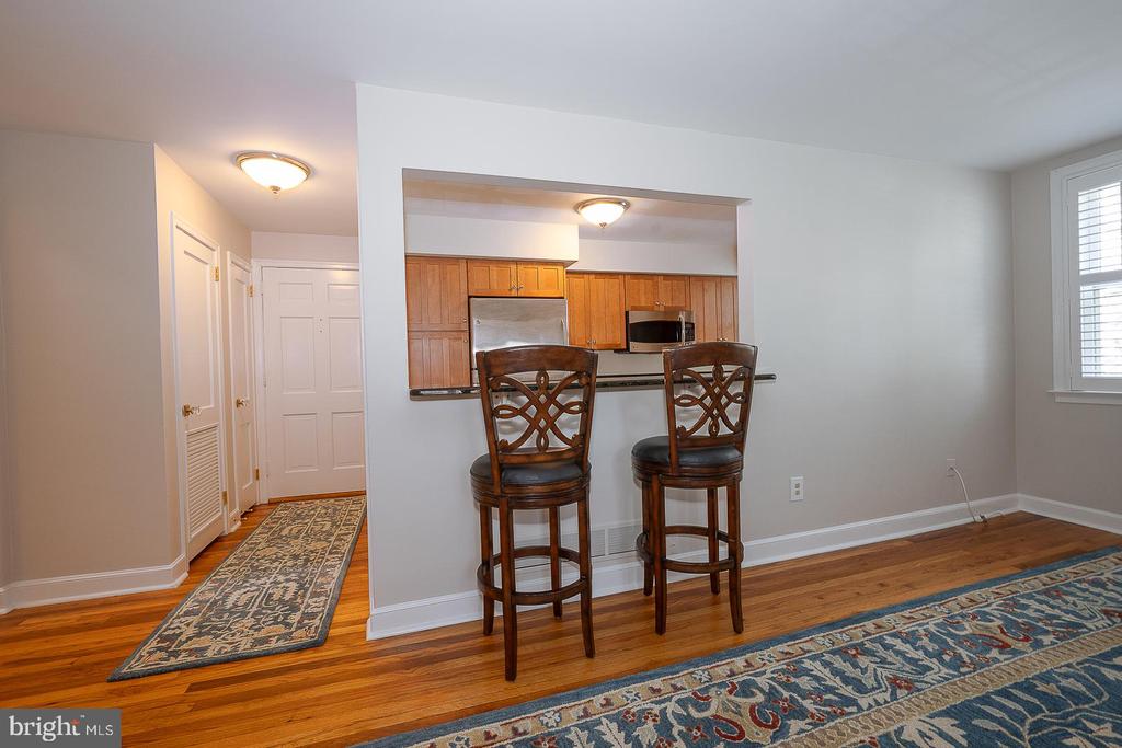 500 E LANCASTER AVENUE Unit: 111A