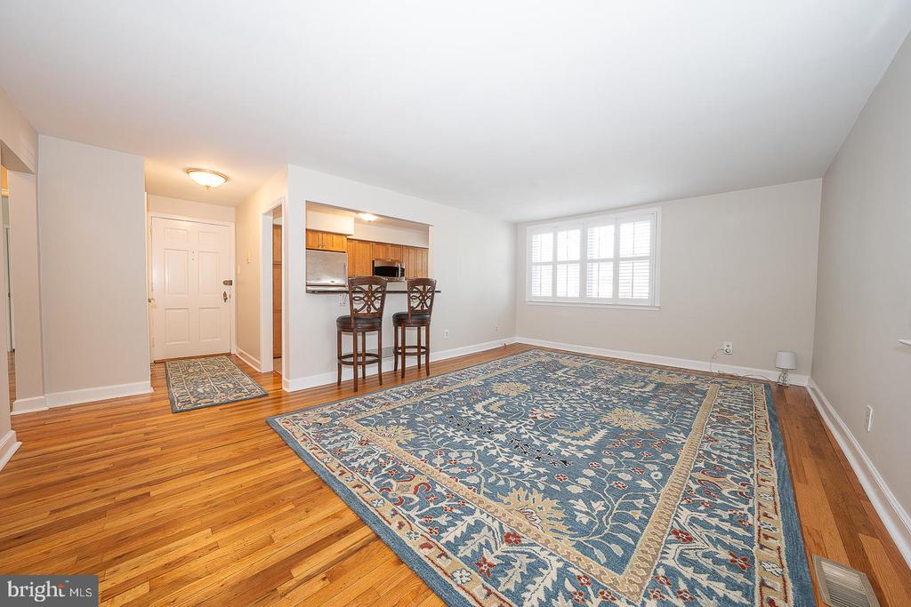 500 E LANCASTER AVENUE Unit: 111A