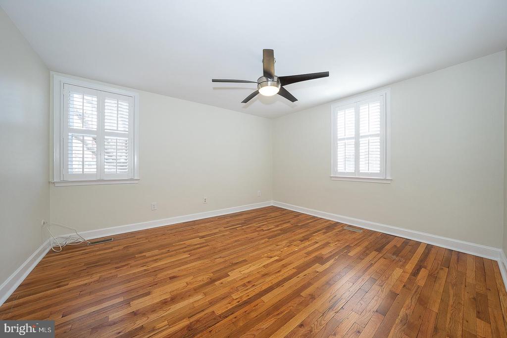 500 E LANCASTER AVENUE Unit: 111A