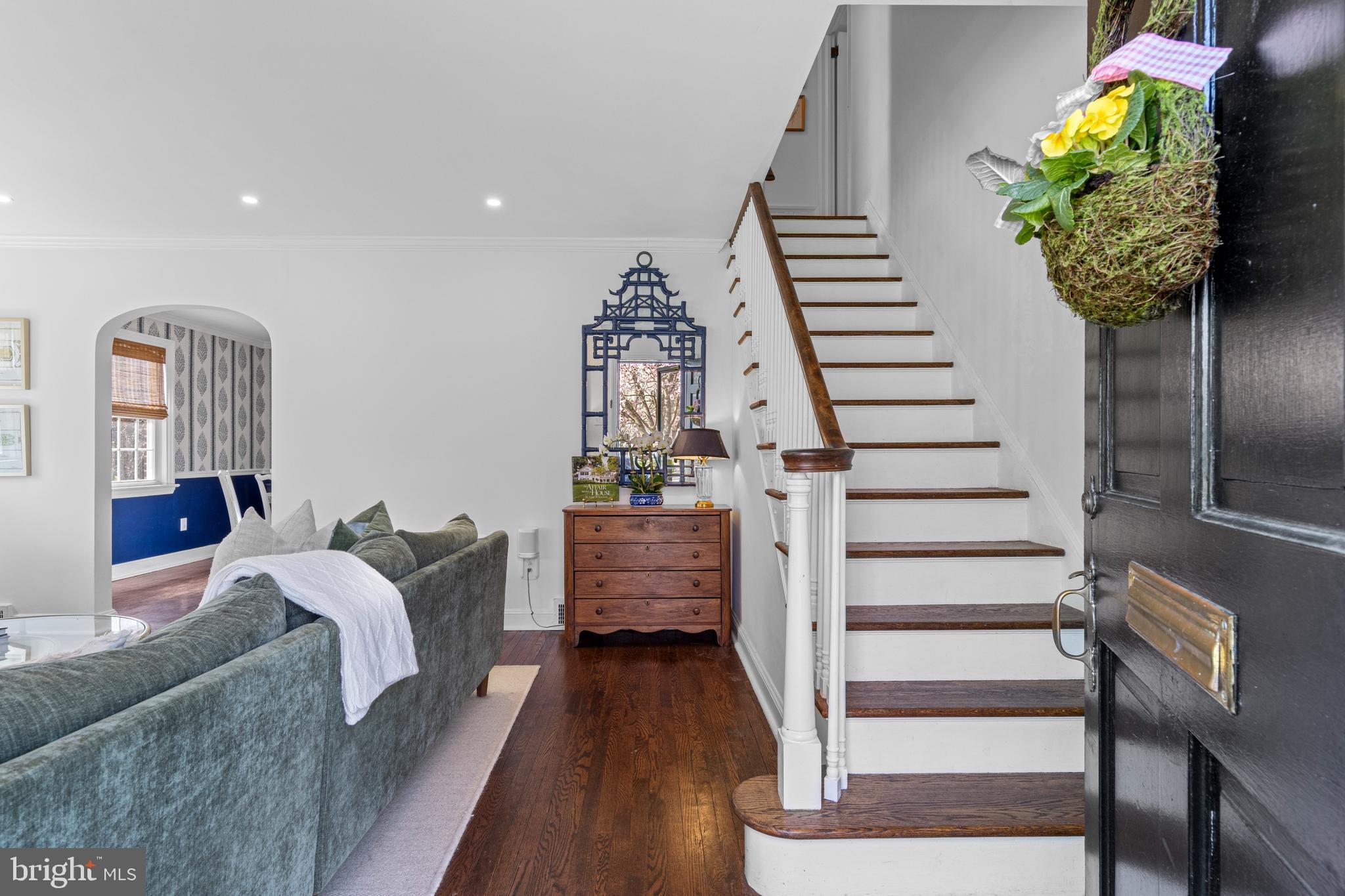 526 E BEECH TREE LANE