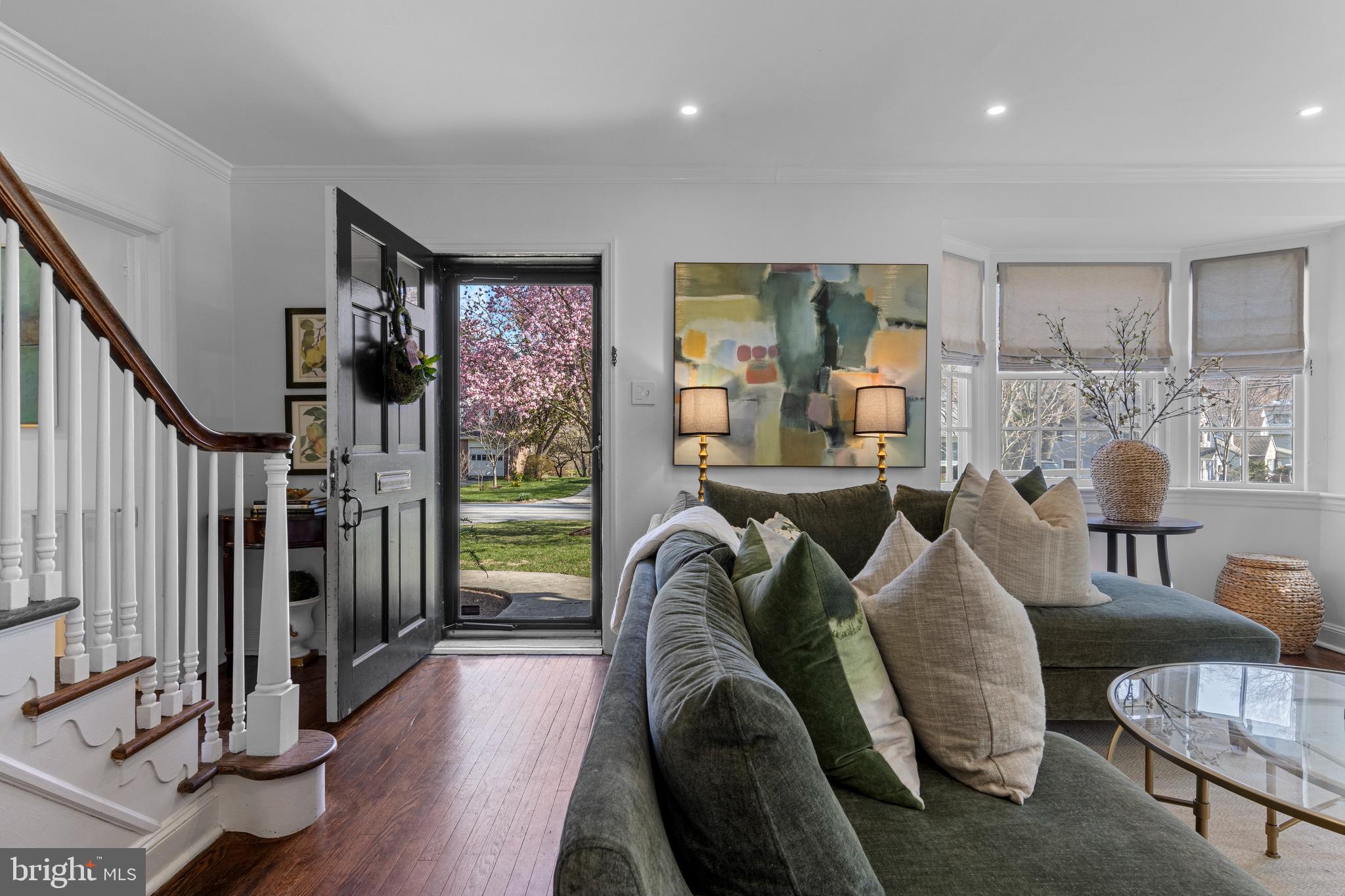 526 E BEECH TREE LANE