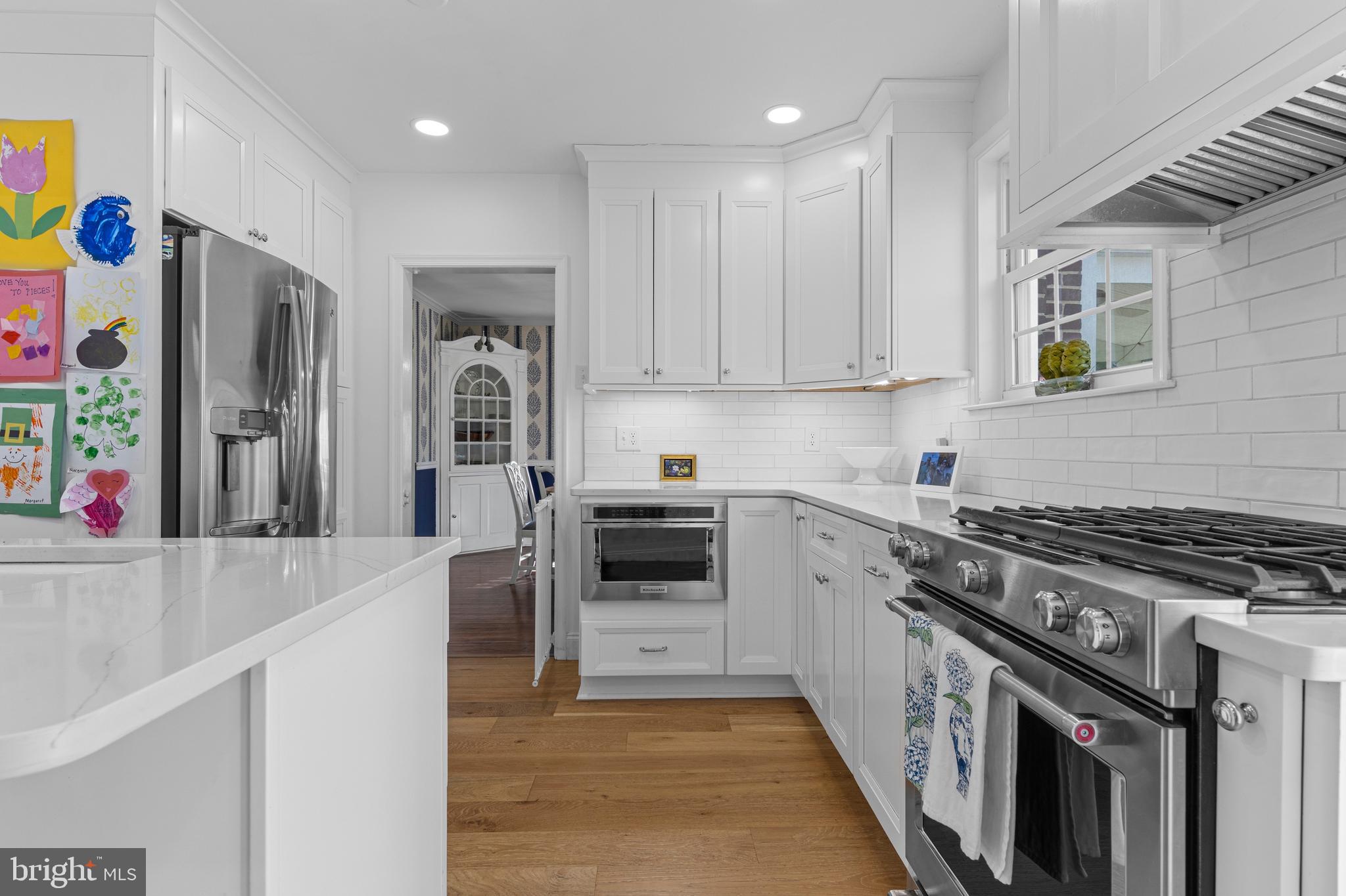 526 E BEECH TREE LANE