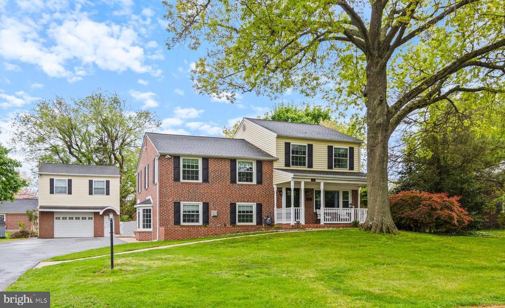 108 CANTERBURY DRIVE