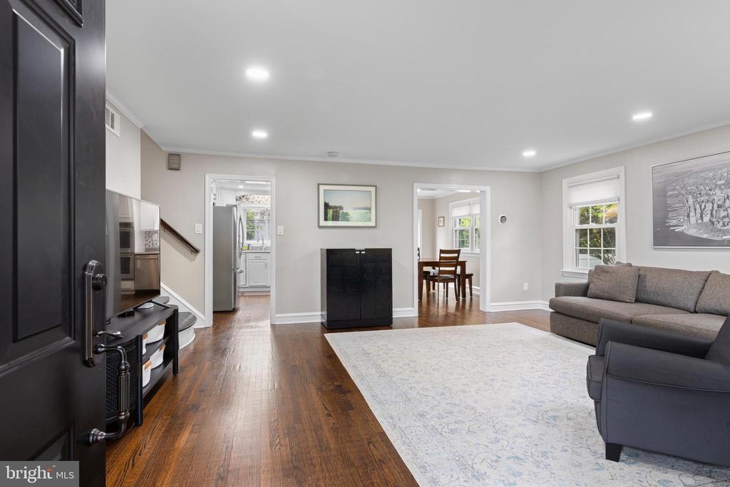 108 CANTERBURY DRIVE