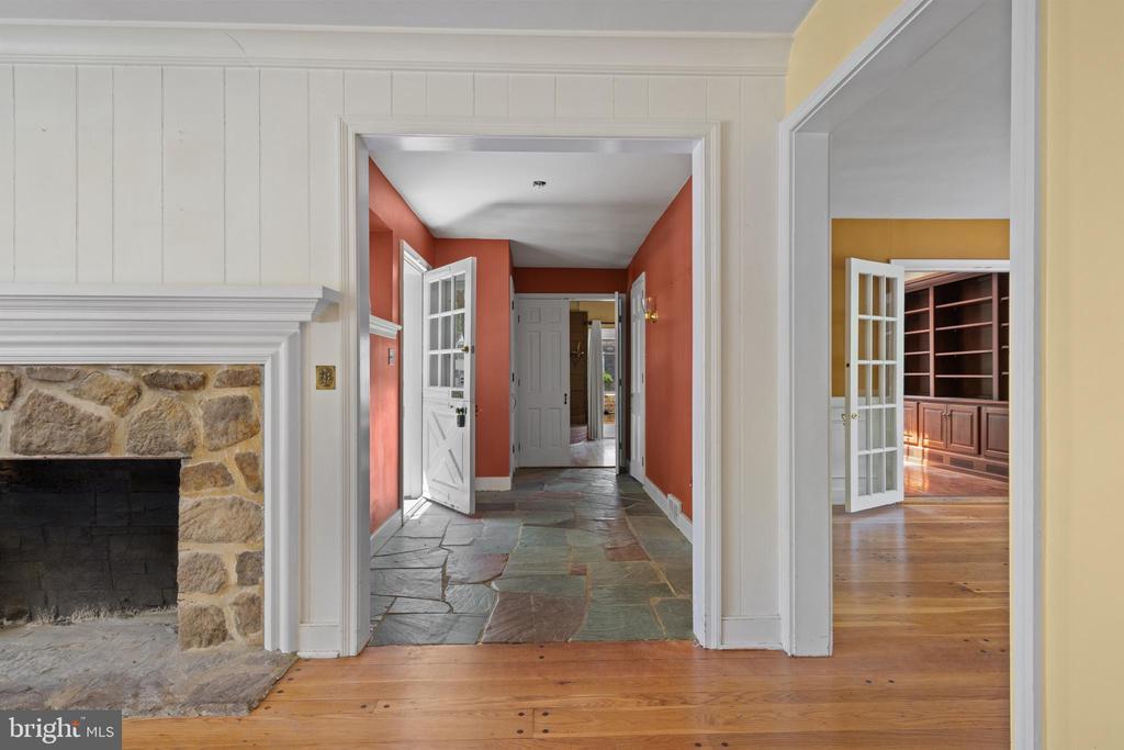 103 BROWNING LANE
