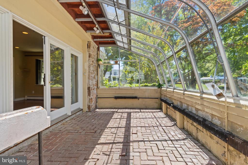 103 BROWNING LANE
