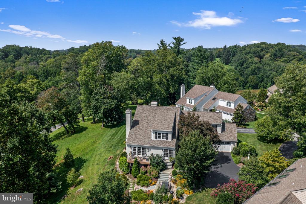 608 LINDSAY CIRCLE