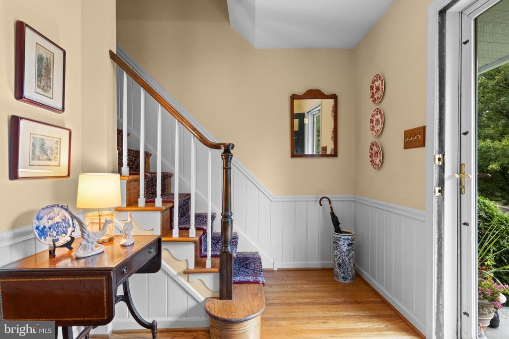 841 BRIARWOOD ROAD