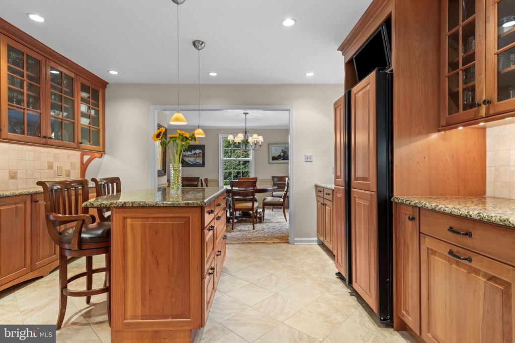 841 BRIARWOOD ROAD