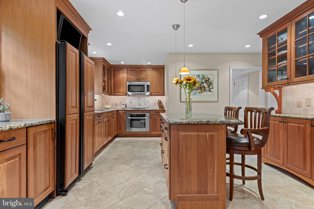 841 BRIARWOOD ROAD
