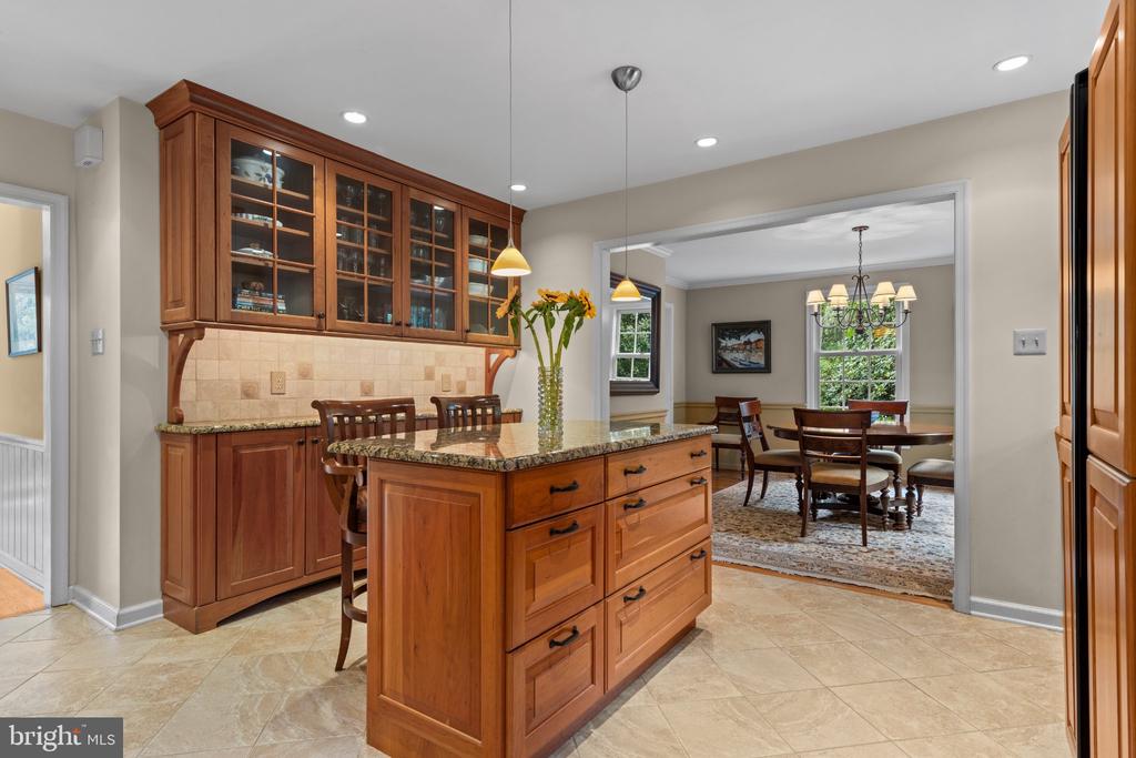 841 BRIARWOOD ROAD