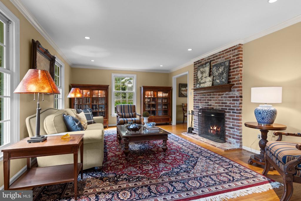 841 BRIARWOOD ROAD