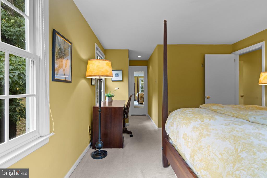 841 BRIARWOOD ROAD