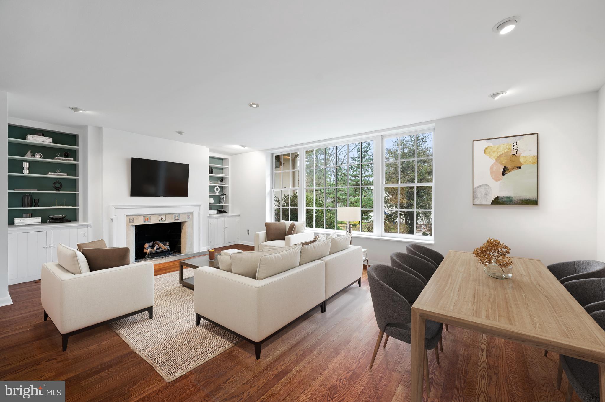 217 Winsor Ln