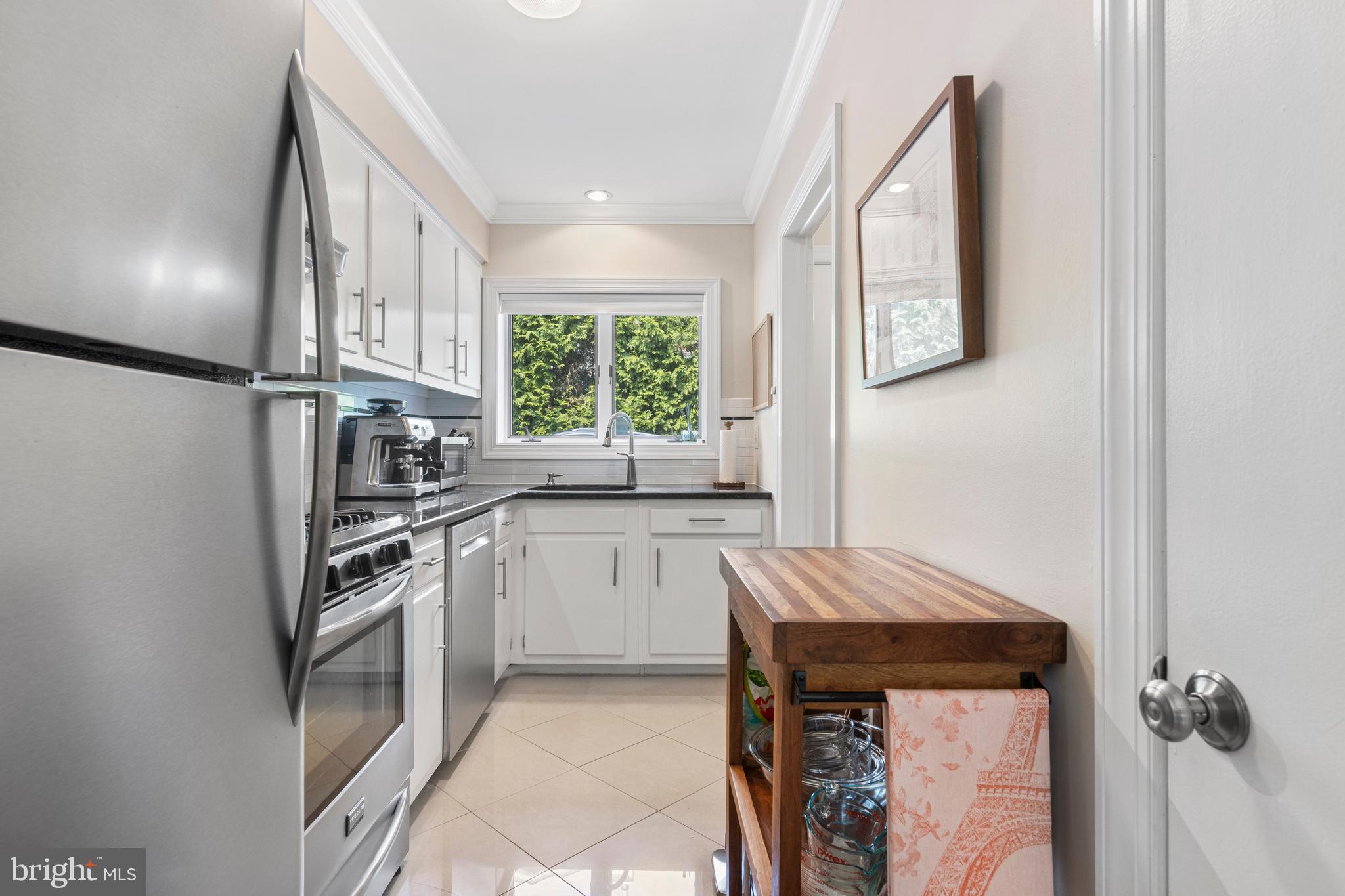 106-Unit 6 W Montgomery Ave #6