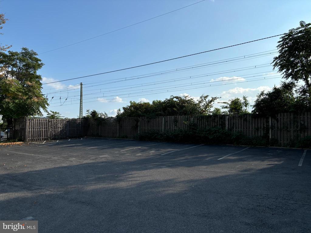 106-Unit 6 W Montgomery Ave #6