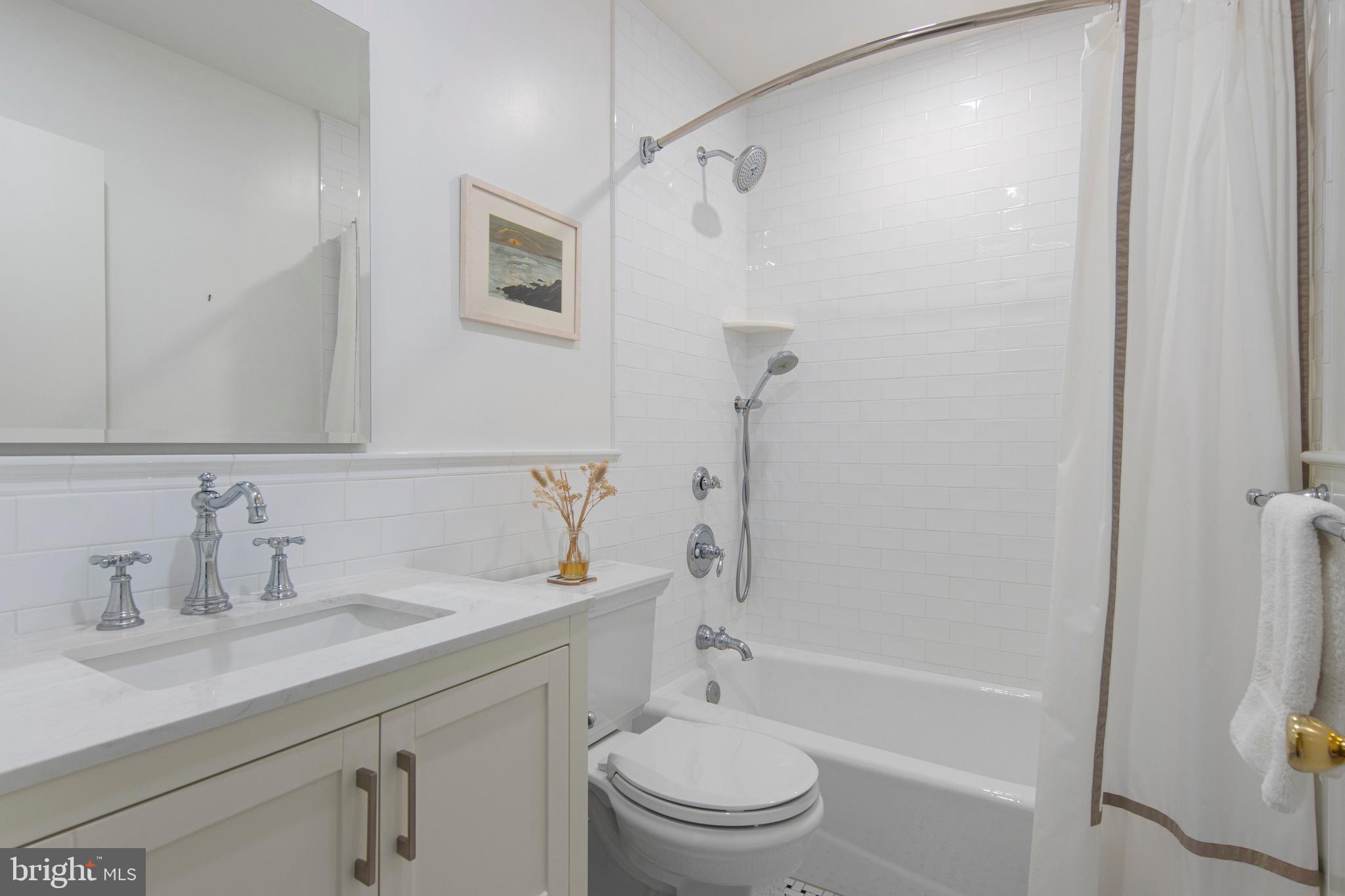 106-Unit 6 W Montgomery Ave #6