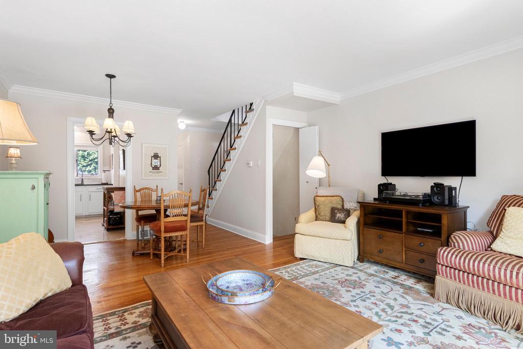 106-Unit 6 W Montgomery Ave #6