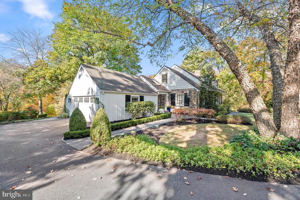 408 Youngs Ford Ln