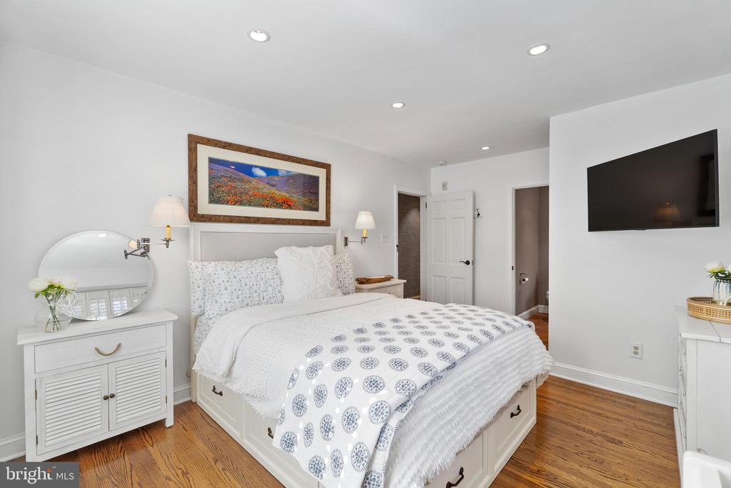408 Youngs Ford Ln