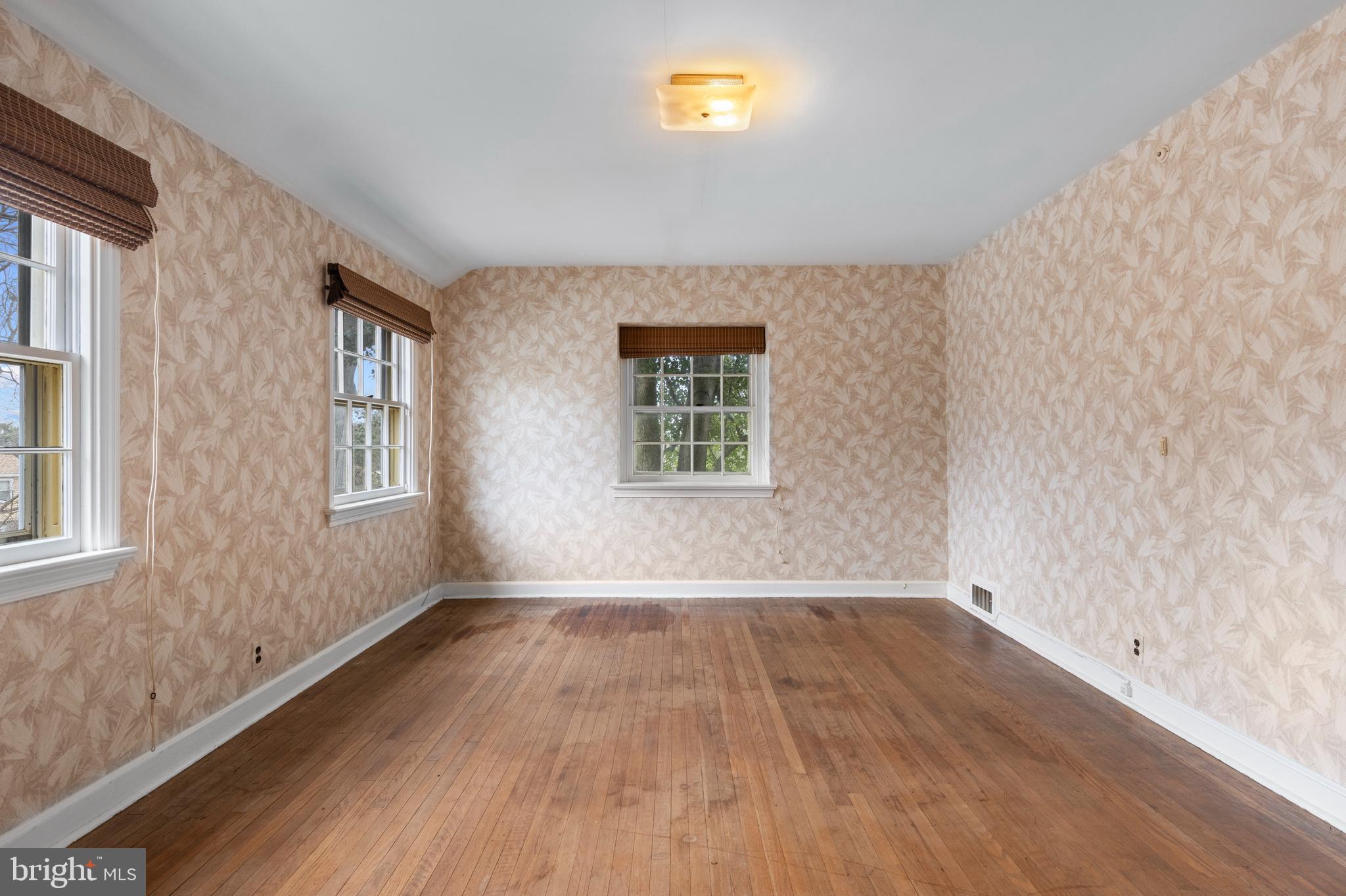 428 Redleaf Rd