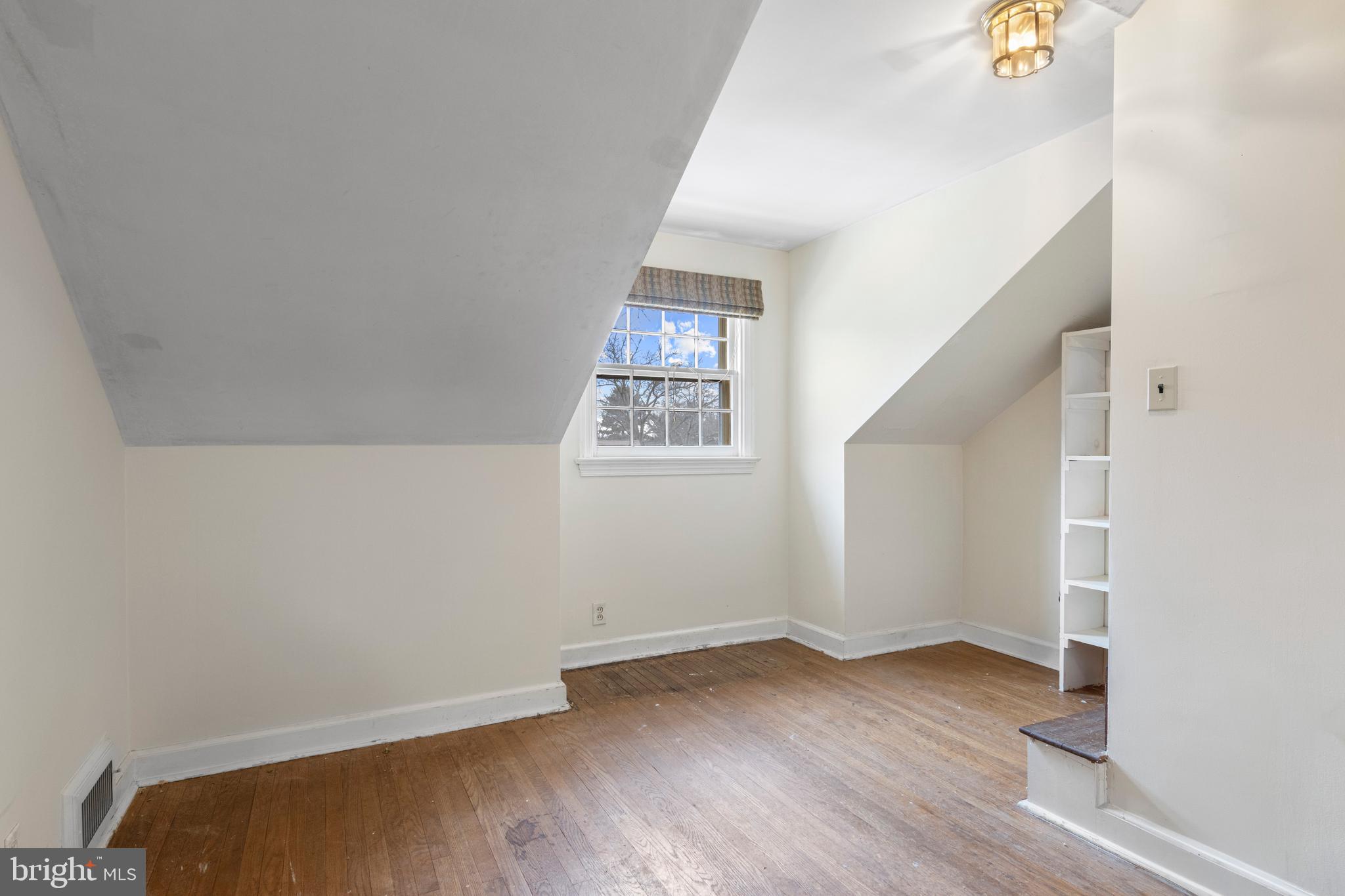 428 Redleaf Rd