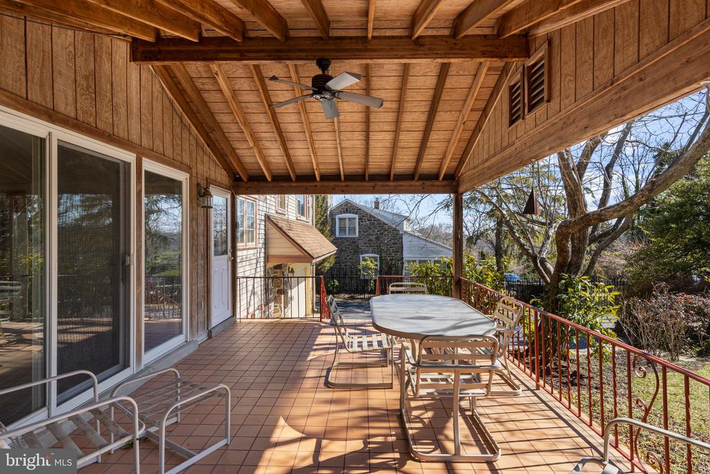 428 Redleaf Rd
