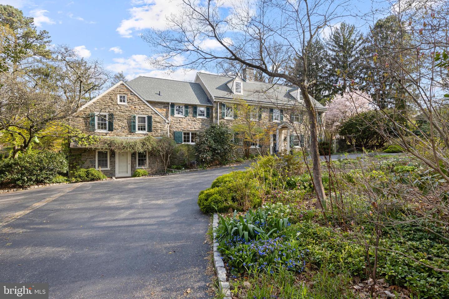 331 Fishers Rd