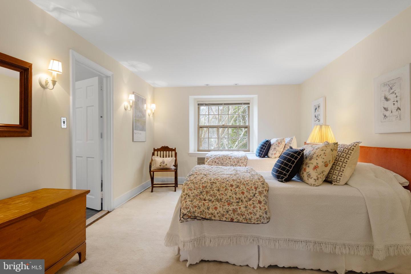 331 Fishers Rd