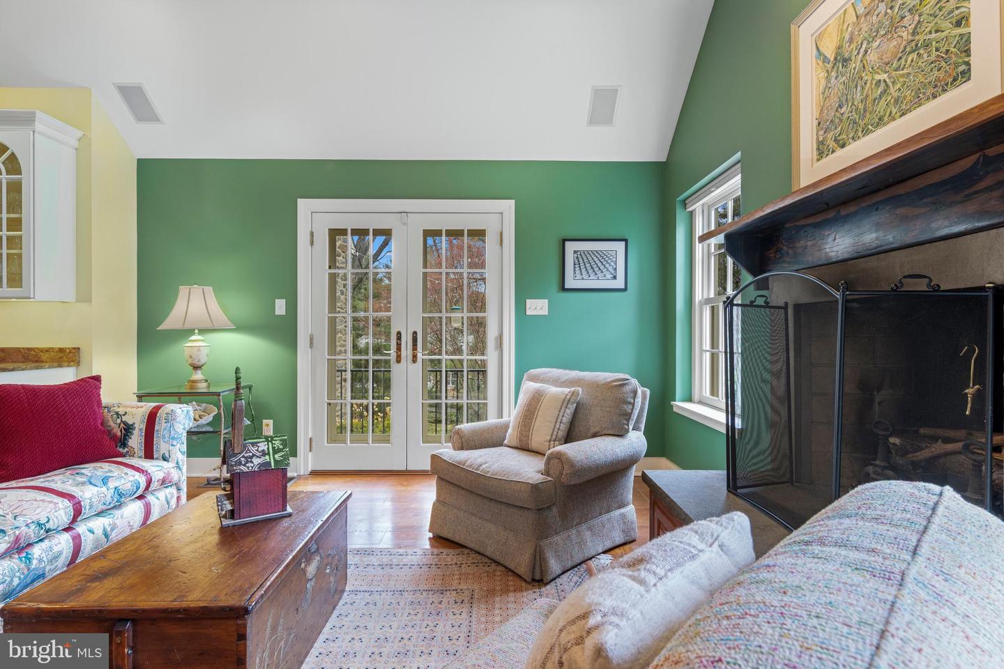 331 Fishers Rd
