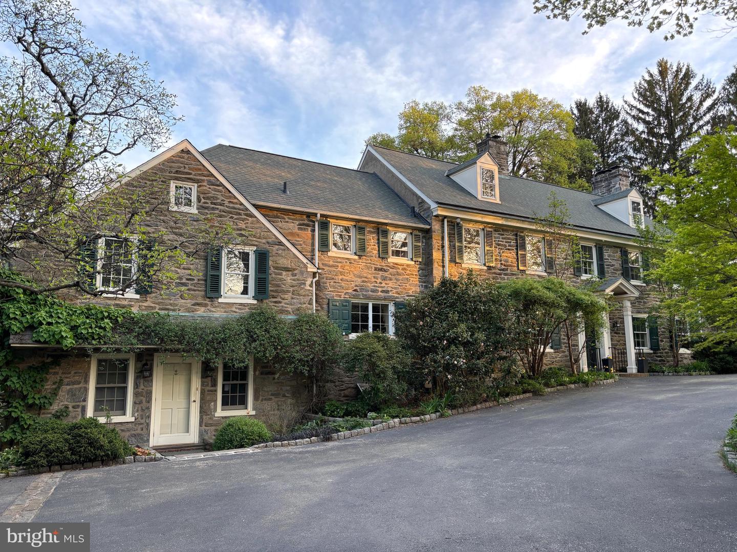 331 Fishers Rd