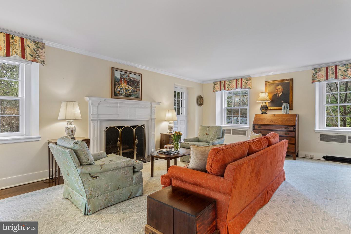 331 Fishers Rd