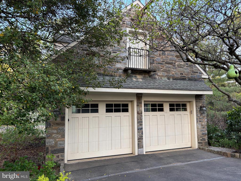 331 Fishers Rd