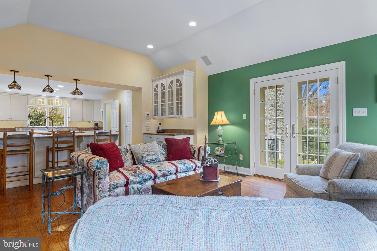 331 Fishers Rd