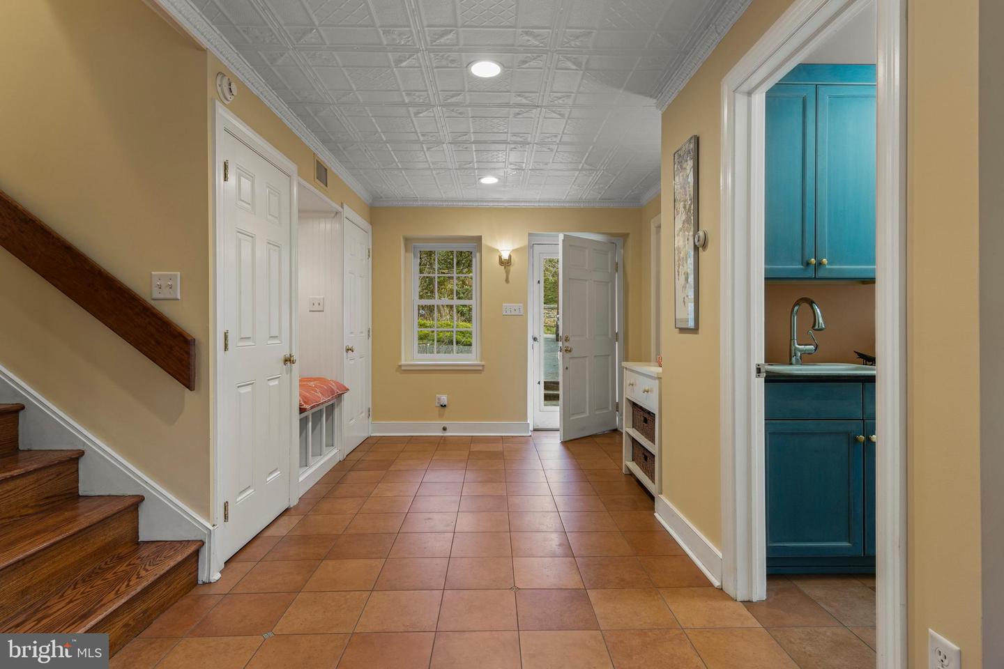 331 Fishers Rd